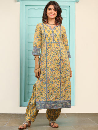 Jashn Adab Set Of Kurta Salwar Pants Dupatta