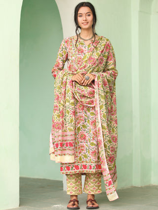 Jashn Nisha Set Of Kurta Pants Dupatta