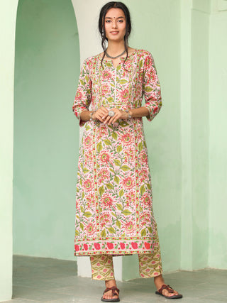 Jashn Nisha Set Of Kurta Pants Dupatta