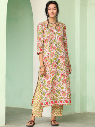 Jashn Nisha Set Of Kurta Pants Dupatta