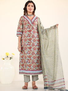 Utsav Zalak Set Of Chanderi Silk Kurta Pants Dupatta