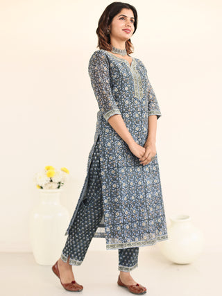 Utsav Wamika Set Of Silk Kurta Pants Dupatta