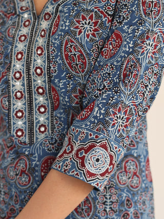 Ajrakh Aadanya Kurta