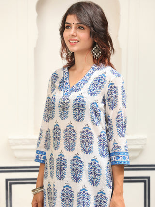 Jashn Neelakshi Kurta