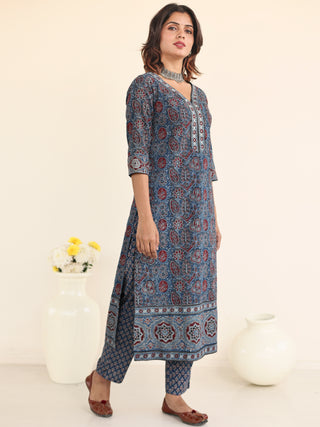 Ajrakh Aadanya Set Of Kurta Pants Dupatta