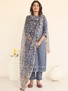 Jashn Taashi Set Of Kurta Pants Kota Doria Dupatta