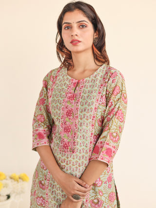 Utsav Maanvi Chanderi Silk Kurta