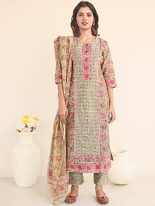 Utsav Maanvi Set Of Silk Kurta Pants Dupatta