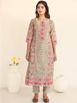 Utsav Maanvi Set Of Silk Kurta Pants Dupatta
