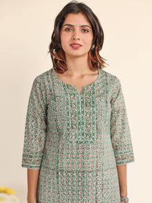 Jashn Ragini Kurta