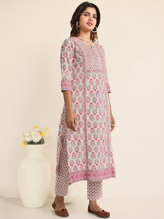 Jashn Meera Set Of Kurta Pants Dupatta