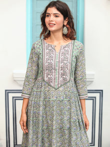 Jashn Ratan Set Of Flared Kurta Pants Dupatta