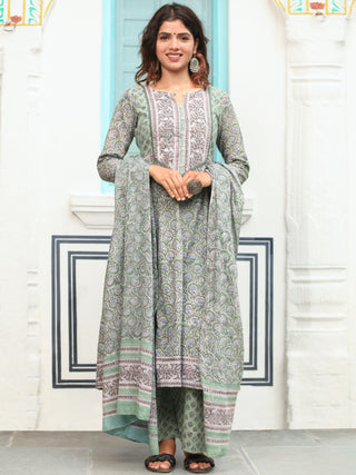 Jashn Ratan Set Of Flared Kurta Pants Dupatta