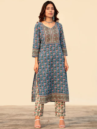 Megha Samah Set Of Kurta Pant Kota Dupatta