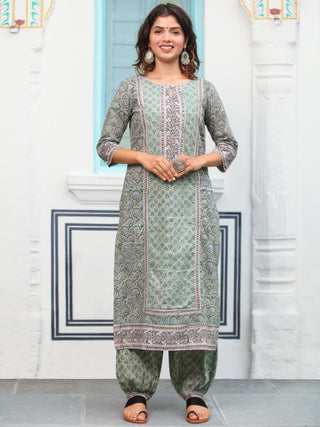 Jashn Mansa Set Of Kurta Salwar Pants Dupatta