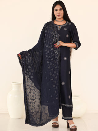 Utsav Shyla Set Of Chanderi Silk Kurta Pants Dupatta