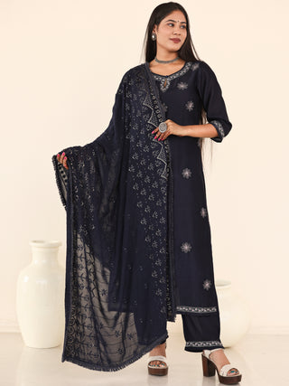 Utsav Shyla Set Of Chanderi Silk Kurta Pants Dupatta