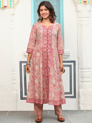 Jashn Parni Set Of Kurta Pants Dupatta