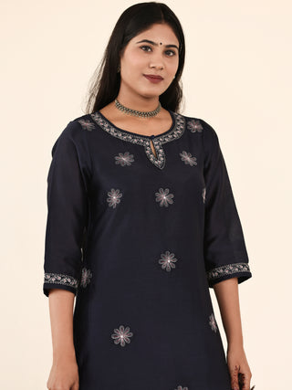 Utsav Shyla Set Of Chanderi Silk Kurta Pants Dupatta