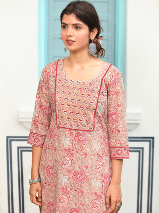 Jashn Nalini Set Of Kurta Pants Dupatta