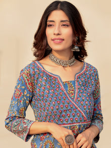 Megha Falak Set Of Kurta Pant Kota Dupatta