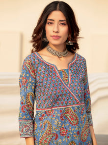 Megha Falak Set Of Kurta Pant Kota Dupatta