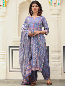 Jashn Noor Set Of Kurta Salwar Pants Dupatta