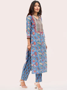 Megha Rivaaz Kurta