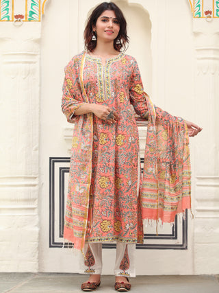 Jashn Taj Set Of Kurta Pants Dupatta