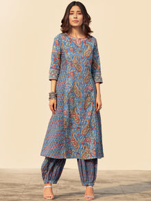 Megha Anjum Kurta