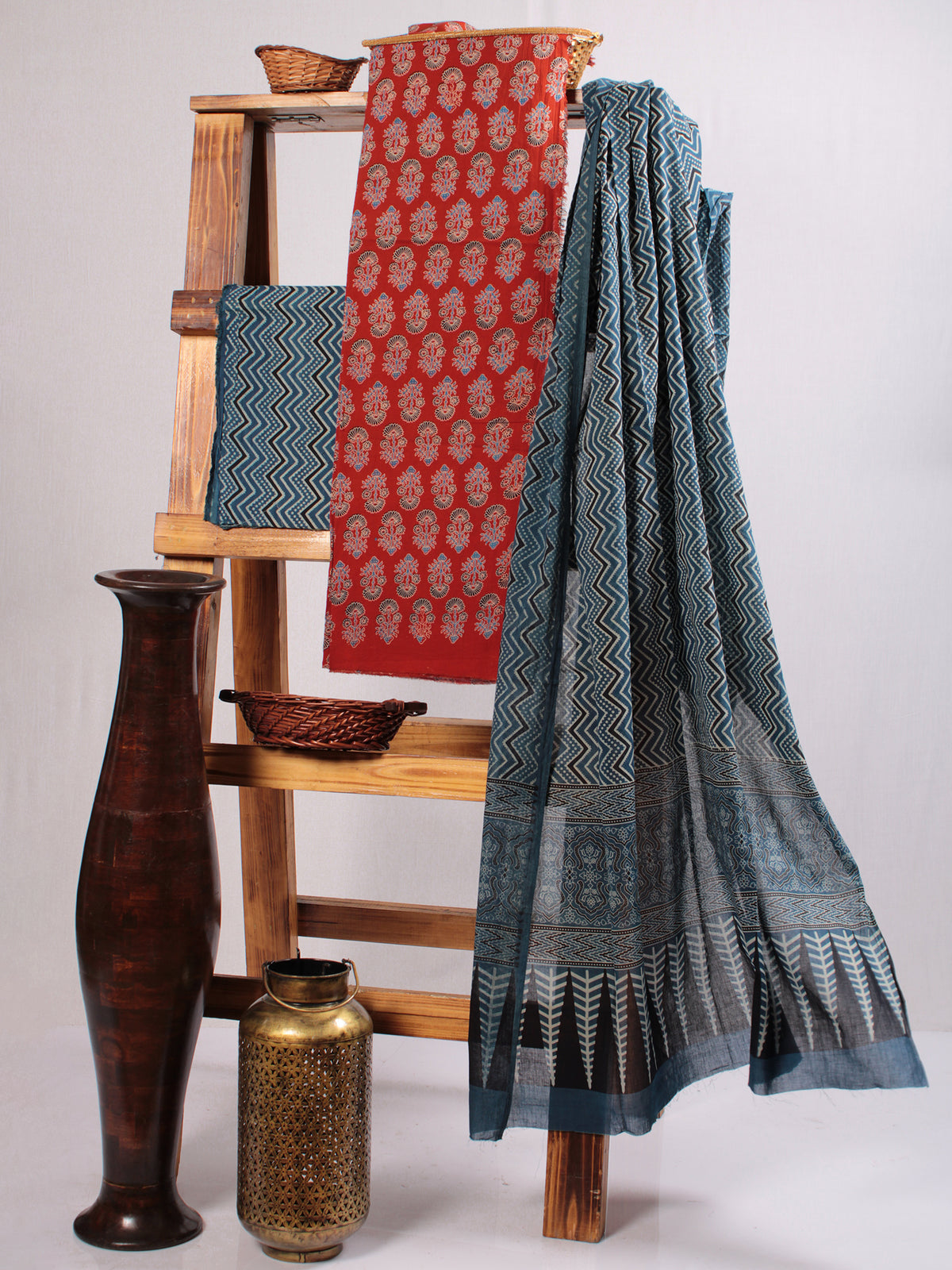 Red Indigo Black Ivory Hand Block Printed Suit Set (Set of 3) - SU01HB479