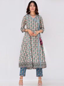 Megha Faghir Angrakha Kurta