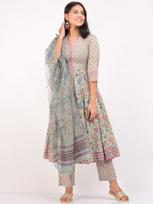 Nayab Nahiza  - Kurta Pants & Kota Doria Dupatta - KS33F2556D
