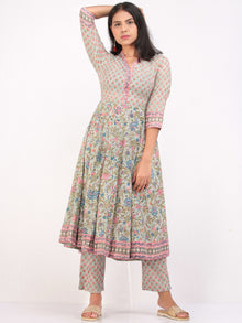 Nayab Nahiza  - Kurta Pants & Kota Doria Dupatta - KS33F2556D