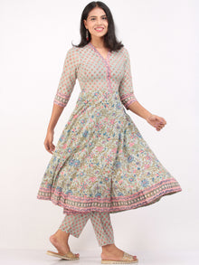 Nayab Nahiza  - Kurta Pants & Kota Doria Dupatta - KS33F2556D