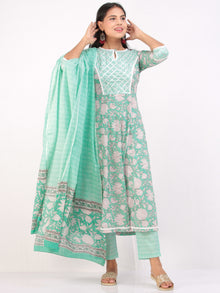 Nayab Najia - Kurta Pants & Dupatta - KS56F2550D