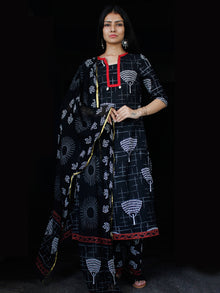 Black White Cotton Block Printed Suit - Set of 3 - SS01F022