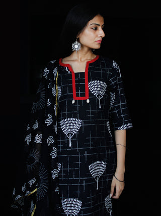 Black White Cotton Block Printed Suit - Set of 3 - SS01F022