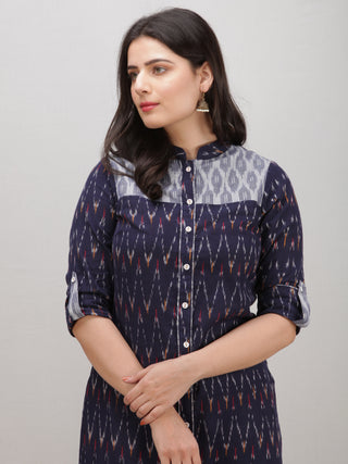 Tagai Saima - Set of Ikat Kurta & Pants  - KS124A2432