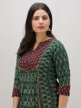 Tagai Rastifa - Set of Ikat Kurta & Pants  - KS121A2431