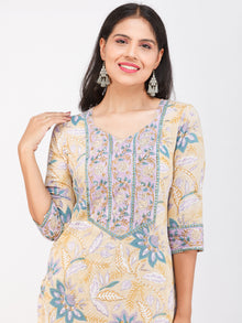 Nayab Samera - Set of Kurta Salwar Pants & Kota Dupatta - KS48A2553D