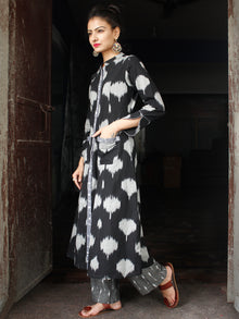 Black Grey Ikat long Cotton Kurta With Front Pockets - K166F1442