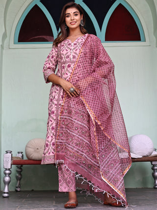 Jashn Farheen Set Of Kurta Pants Kota Doria Dupatta