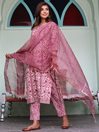 Jashn Farheen Set Of Kurta Pants Kota Doria Dupatta