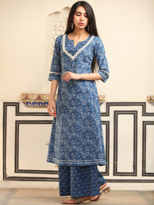 Ambar Mehreen Set Of Kurta Palazzo Dupatta