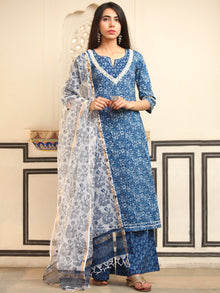 Ambar Mehreen Set Of Kurta Palazzo Dupatta