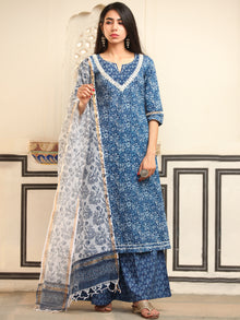 Ambar Mehreen Set Of Kurta Palazzo Dupatta