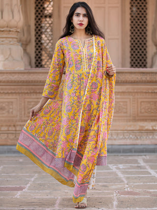 Rutba Falak - Set of Kurta Pants & Dupatta - KS04A2596D