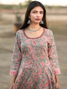 Fiza Charvi Kurta