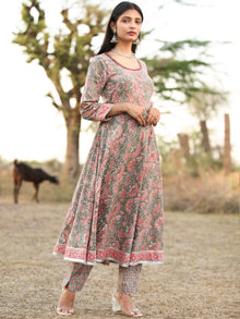 Fiza Charvi Kurta